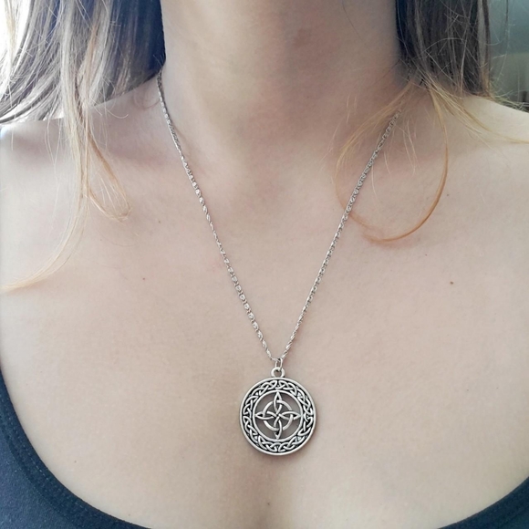 New Handmade Silver Celtic Compass Necklace - Picture 2 of 4